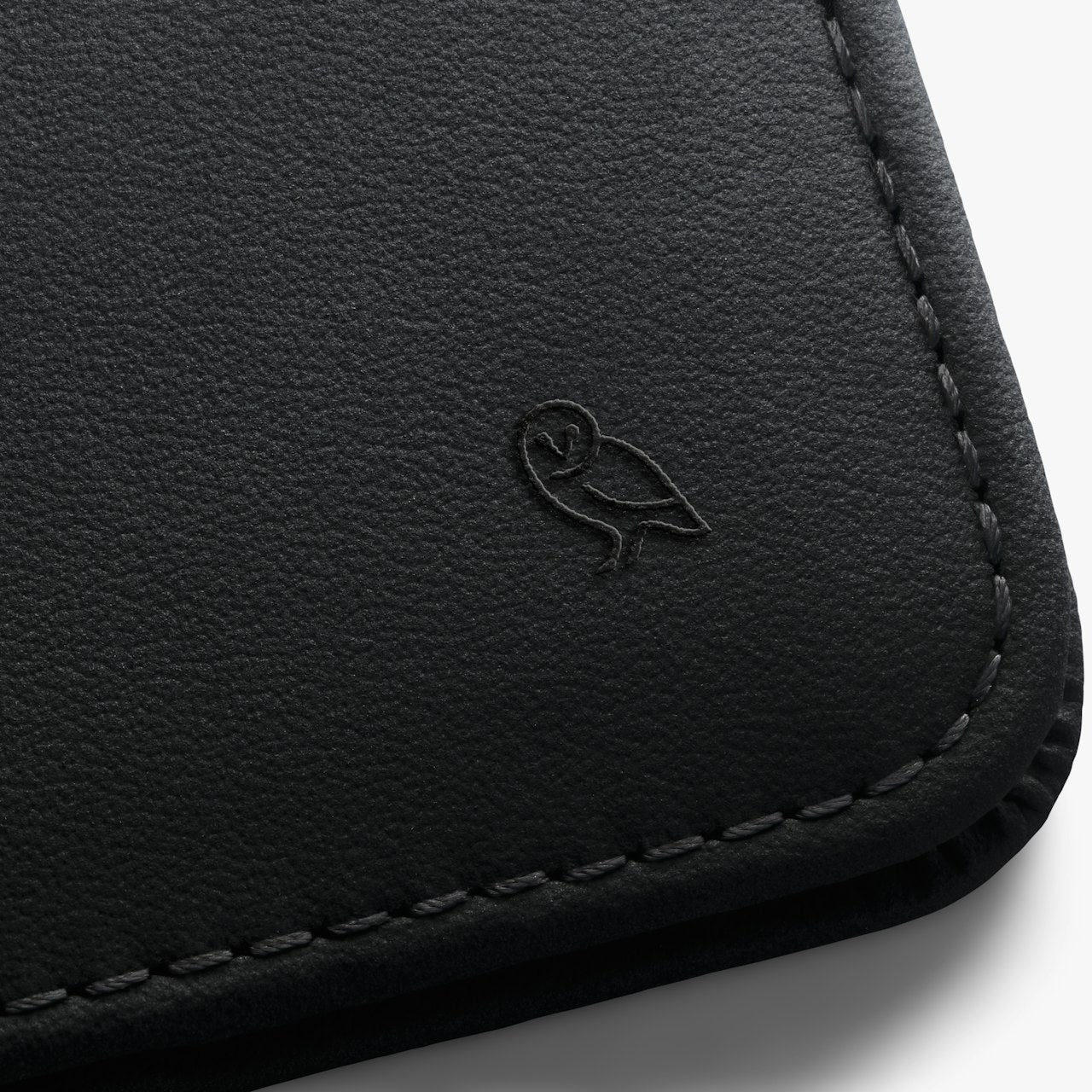 Bellroy Hide & Seek Lo - Innovera™ Black - Image 4