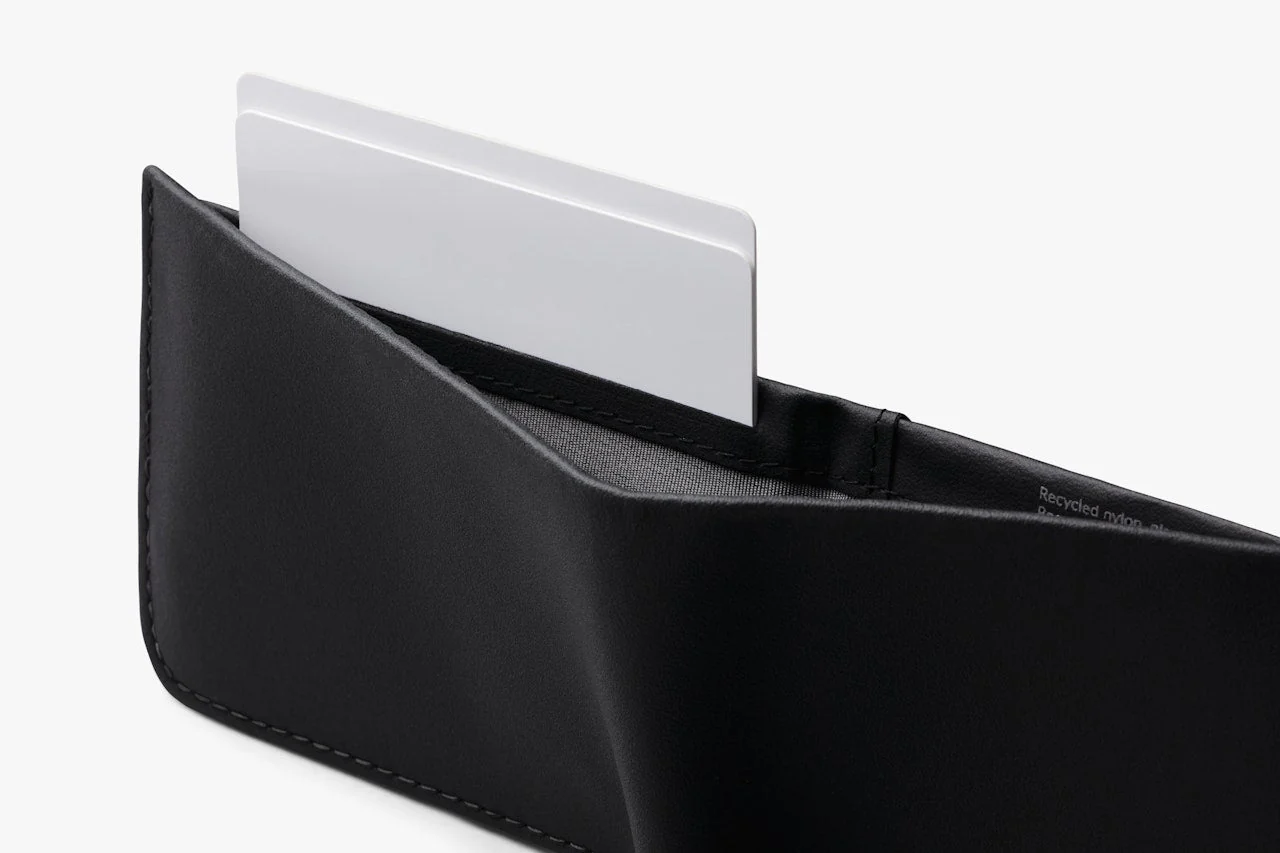 Bellroy Hide & Seek Lo - Innovera™ Black - Image 6