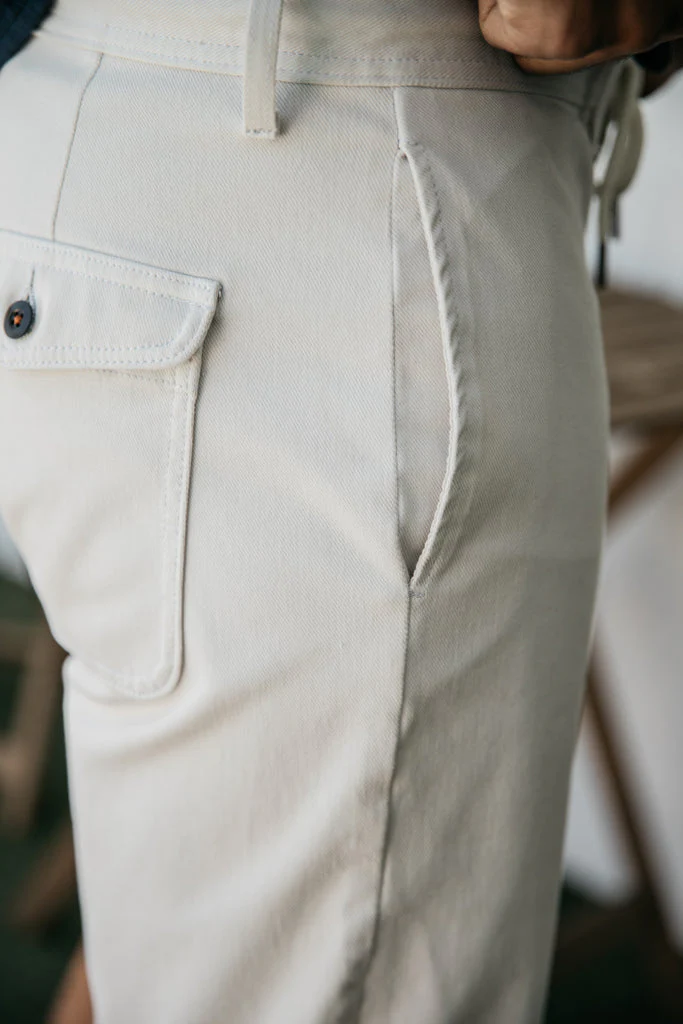 Kato The Clip Denit Shorts Heather White SS24 - Image 5